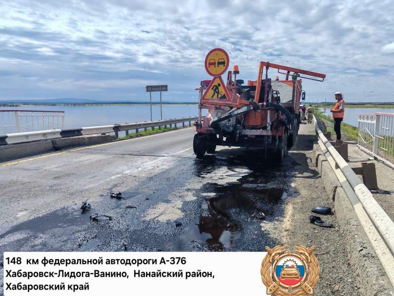 Дорожный рабочий погиб в ДТП на трассе А-376 в Хабаровском крае Дорожный рабочий погиб в ДТП на трассе А-376 в Хабаровском крае