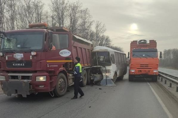 Возбуждено уголовное дело по факту ДТП с автобусом и КАМАЗом во Владимирской области