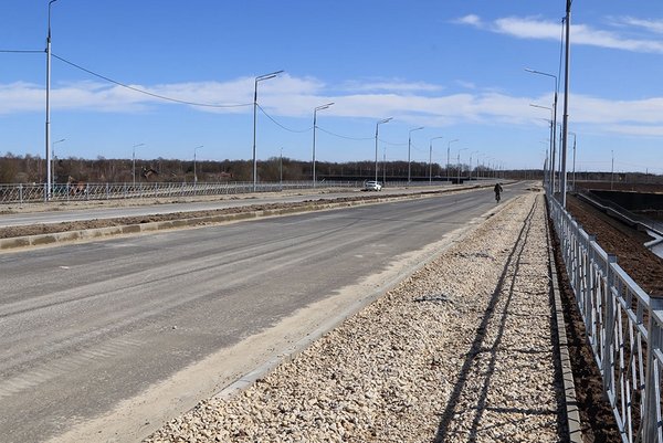 В Брянске завершают строительство участка дороги-защитной дамбы