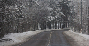 Движение грузовиков и автобусов ограничено по дороге Селихино – Снежный – Уктур в Хабаровском крае