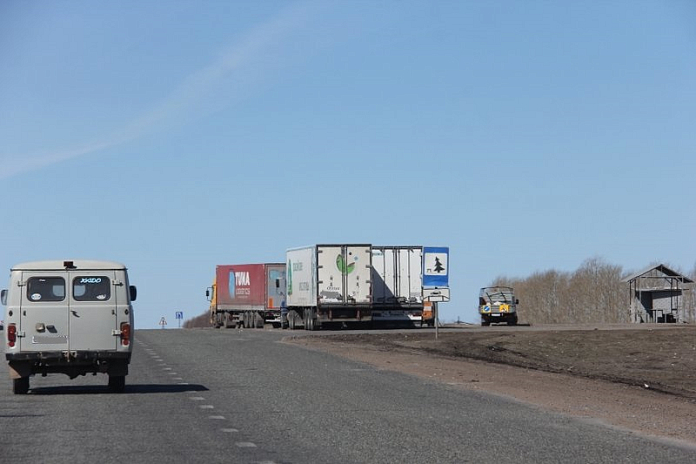 Движение грузовиков ограничат по дорогам Удмуртии в апреле