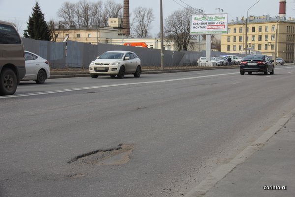 Прокуратура потребовала привести в порядок дороги в Пушкинском районе Петербурга