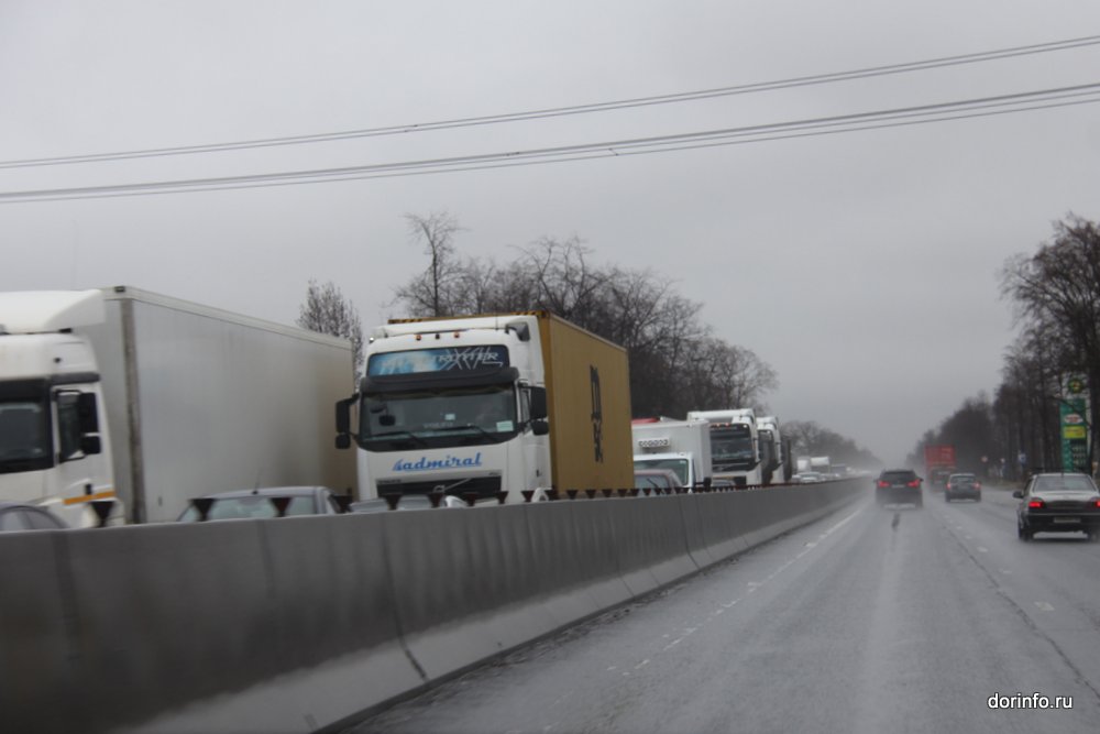 Тройная авария с пострадавшими затруднила движение на севере МКАД в Москве