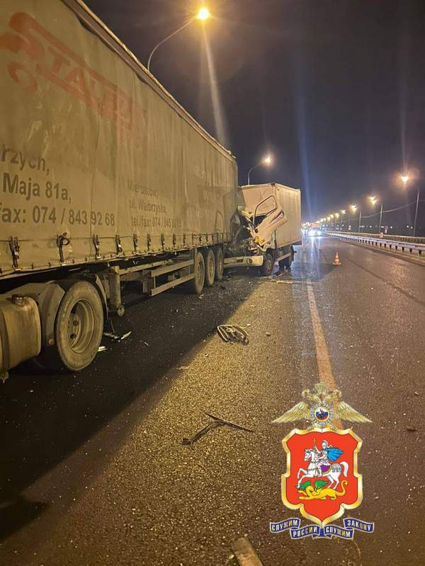 По факту смертельной аварии на трассе М-10 в Подмосковье возбуждено уголовное дело По факту смертельной аварии на трассе М-10 в Подмосковье возбуждено уголовное дело