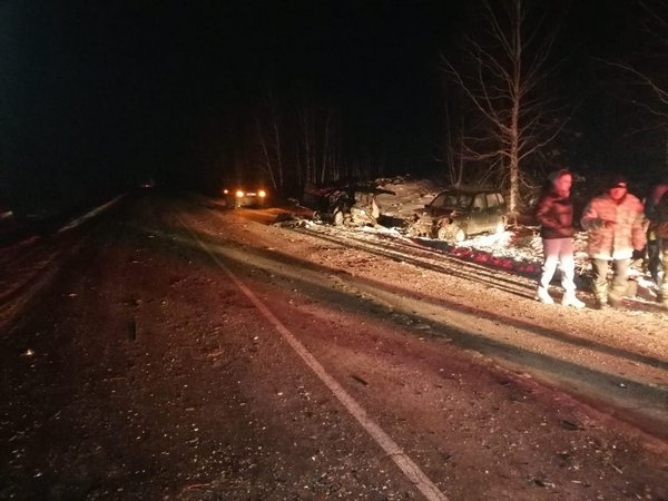 Подросток и женщина погибли в тройном ДТП в Челябинской области Подросток и женщина погибли в тройном ДТП в Челябинской области