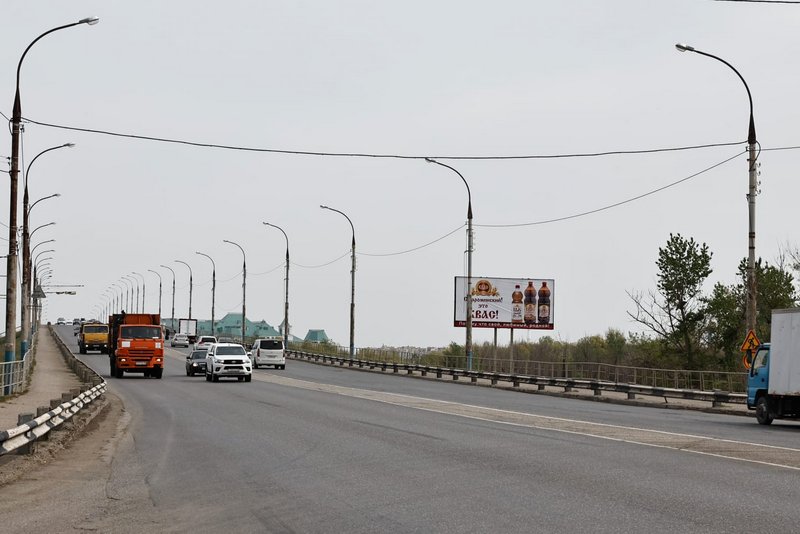 Глава Астраханской области проинспектировал ход ремонта на Новом мосту в Астрахани