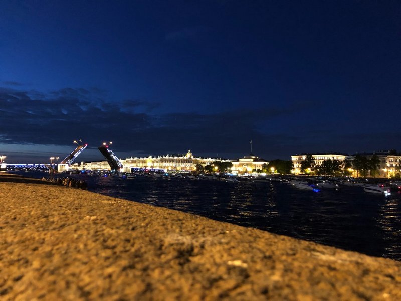 В Петербурге в ночь на 20 мая Дворцовый мост разведут под музыку Рахманинова
