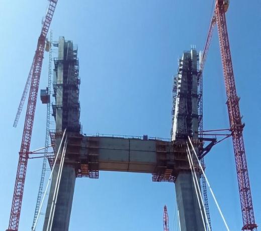 Смонтированы первые 10 вант на пилоне моста в Новосибирске
