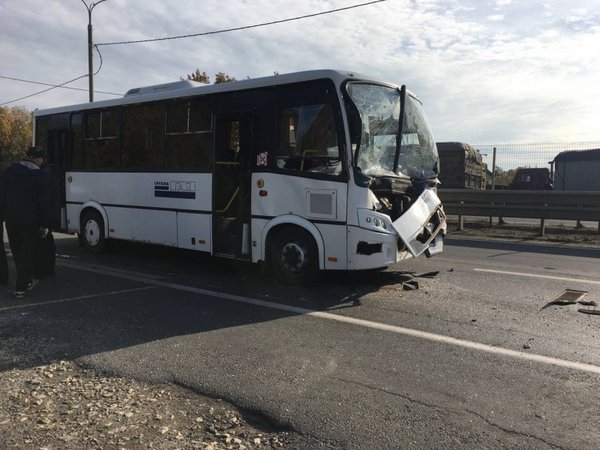 На трассе Р-22 в Тамбовской области в ДТП с автобусом пострадали шесть человек