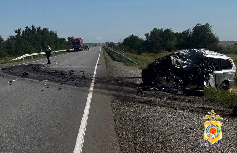 Четыре человека погибли в ДТП на трассе Р-22 Каспий в Калмыкии Четыре человека погибли в ДТП на трассе Р-22 Каспий в Калмыкии