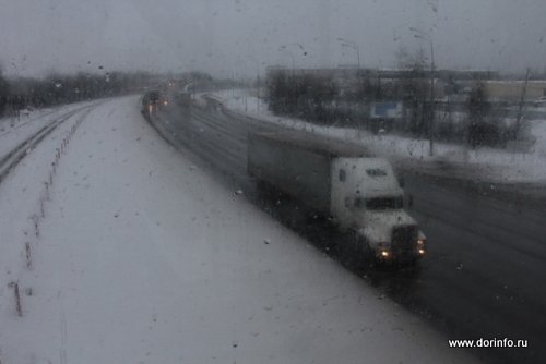 Трасса М-5 Урал в Оренбуржье и Татарстане закрыта для автобусов и грузовиков из-за непогоды