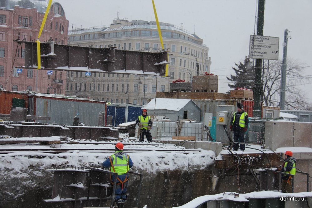 Новые ограничения движения в Петербурге вводятся с 15 января