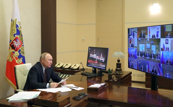 Владимир Путин: строительство СШХ с мостом через Обь на Ямале необходимо начать в этом году