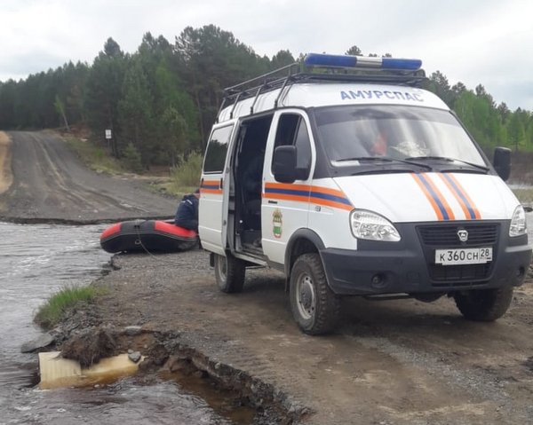 Река Гербелик подтопила дорогу Черняево - Кузнецово в Приамурье: проезд закрыт