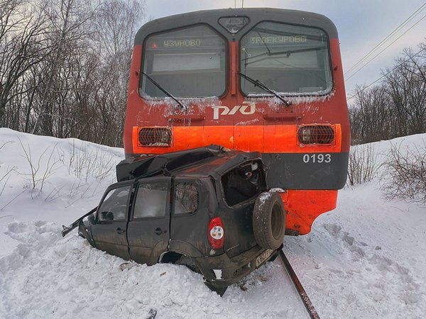 Три пенсионера погибли в ДТП с поездом в Рязанской области