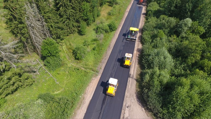 В Смоленской области продолжат ремонтировать дорогу в Тверскую область