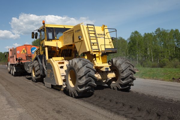 В этом году на 77 км федеральных трасс в Омской области развернутся дорожные работы