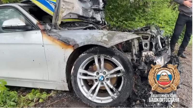 В утреннем ДТП с BMW в Уфе один человек погиб, пятеро пострадали