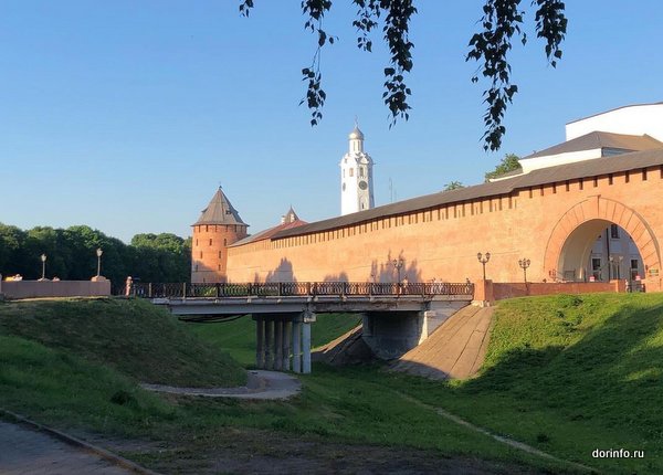 Новый подрядчик завершит капремонт Колмовского моста в Великом Новгороде