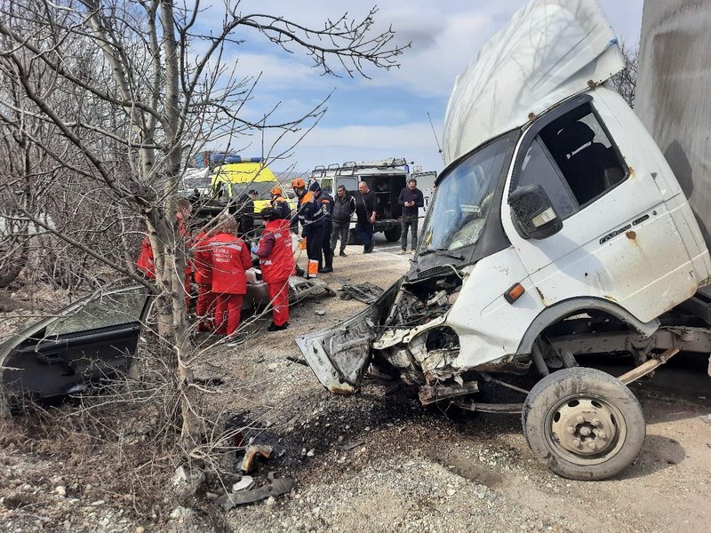 Пенсионер погиб в ДТП с тремя автомобилями под Новороссийском