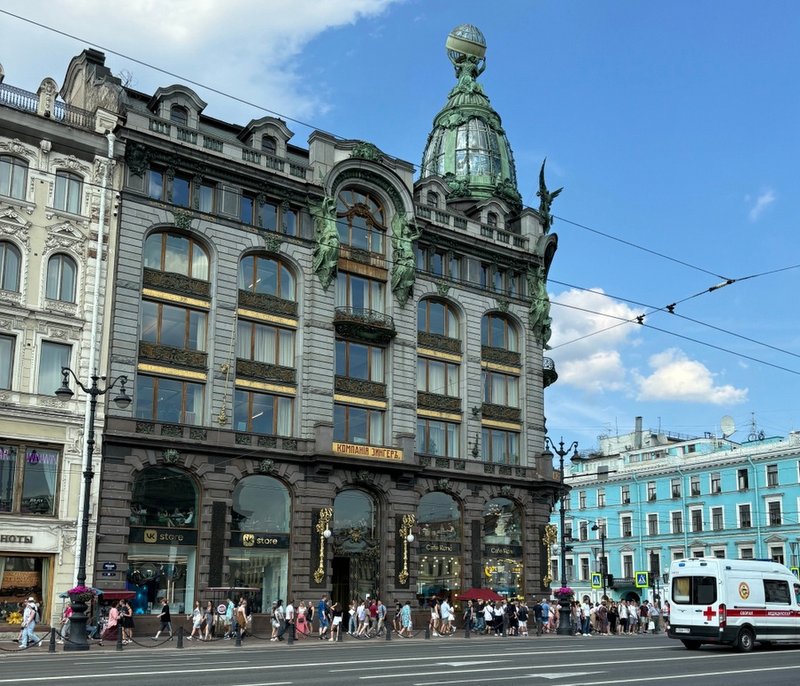 Парковку самокатов запретят в центре Петербурга с 1 августа