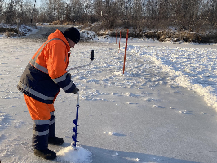 На дорогах Красноярского края работают 10 из 18 ледовых переправ