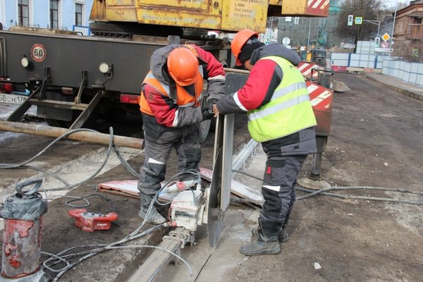В Пскове начали демонтаж пролета Троицкого моста