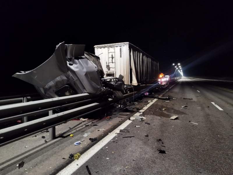 Водитель большегруза погиб в аварии на трассе М-4 Дон в Воронежской области Водитель большегруза погиб в аварии на трассе М-4 Дон в Воронежской области