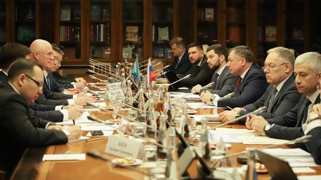 Марат Хуснуллин и Первый заместитель Премьер-министра Казахстана обсудили совместные дорожные проекты