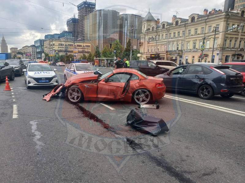 В Москве из-за ДТП с участием 4 машин на 1-й Тверской Ямской улице скопились пробки В Москве из-за ДТП с участием 4 машин на 1-й Тверской Ямской улице скопились пробки