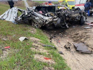 В лобовой аварии на трассе М-4 Дон в Липецкой области погибли два человека