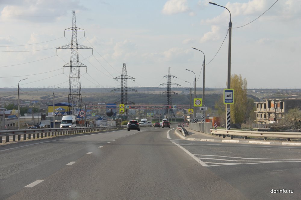 Выезд на трассу М-4 Дон в районе Глубокого в Ростовской области готов на 35 %