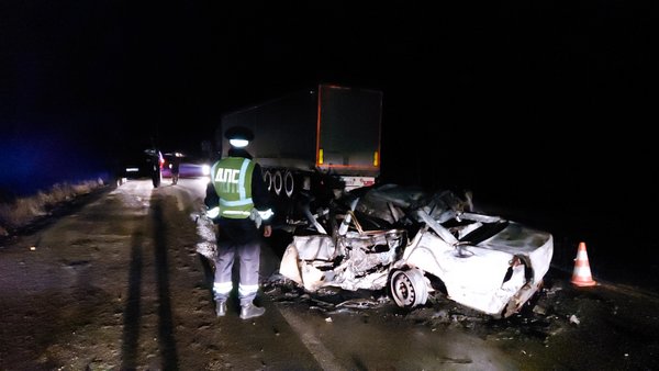 Несовершеннолетний водитель иномарки погиб в ДТП в Свердловской области Несовершеннолетний водитель иномарки погиб в ДТП в Свердловской области