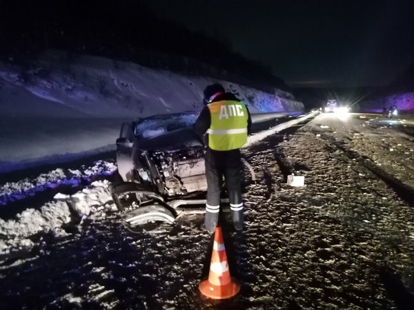 В аварии на трассе Р-354 в Свердловской области погибла 10-летняя девочка В аварии на трассе Р-354 в Свердловской области погибла 10-летняя девочка