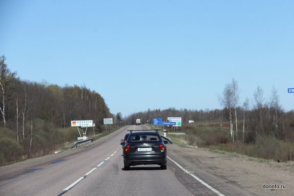На трассе М-9 Балтия в Тверской области продолжают обустройство
