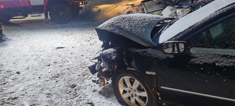 Двое погибли в аварии на трассе в Карелии
