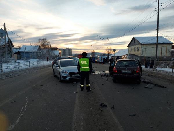 В ДТП с рейсовым автобусом в Свердловской области погиб человек