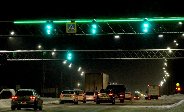 Дополнительными световыми повторителями оснастили 17 светофоров на федеральных трассах в трех регионах ПФО и ЦФО