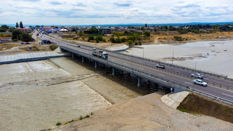 До четырех полос расширили мост через реку Черек на трассе Р-217 Кавказ в Кабардино-Балкарии
