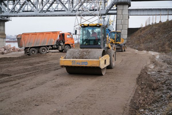 Глава Красноярска проинспектировал ход строительства развязки между районом Пашенный и Николаевским мостом