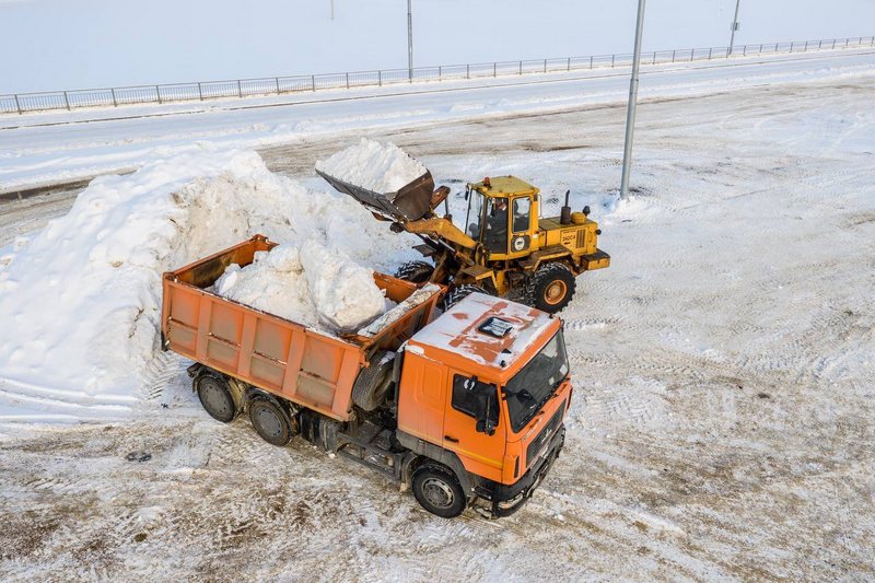 За зиму с дорог Подмосковья вывезли более 3,5 млн кубометров снега
