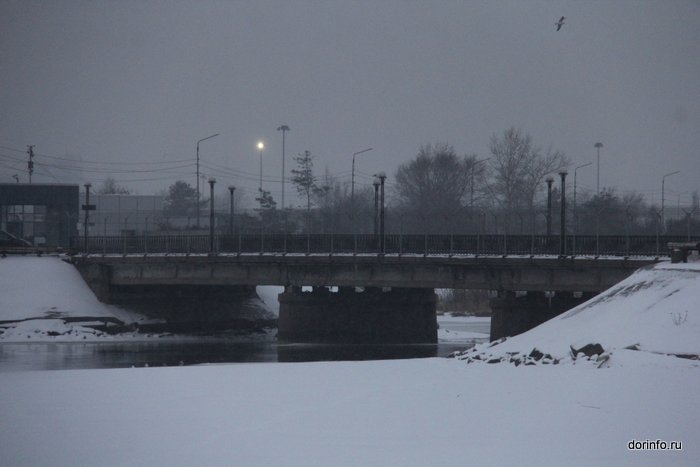 Ледоход разрушил опоры моста через реку Кия на севере Кузбасса