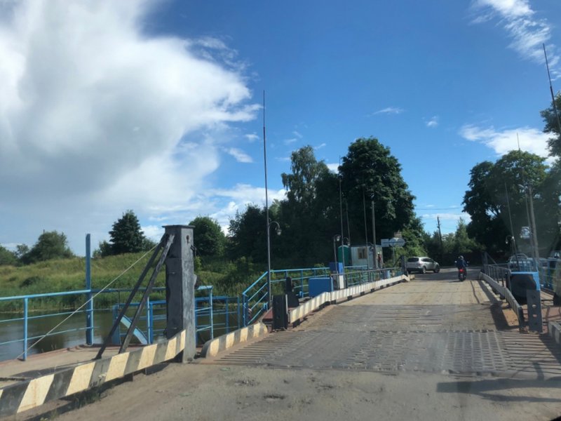 В Ростове-на-Дону в штатном режиме открыт понтонный мост на о. Зеленый