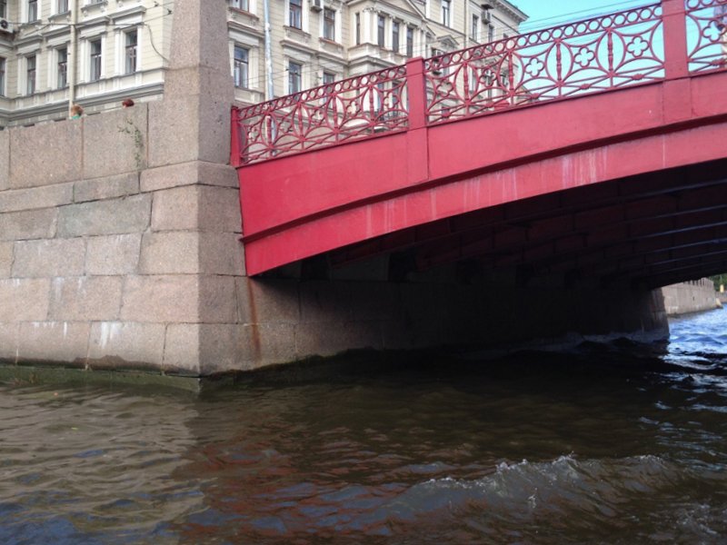 Начался новый этап ремонта Красного моста в Петербурге