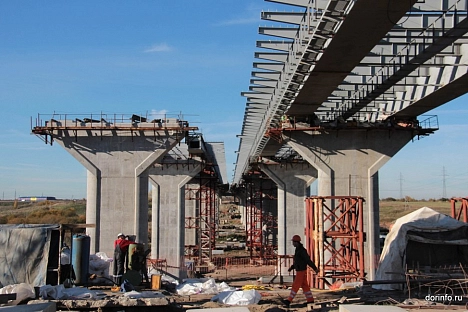 В сентябре завершат строительство моста через Пехорку в Москве