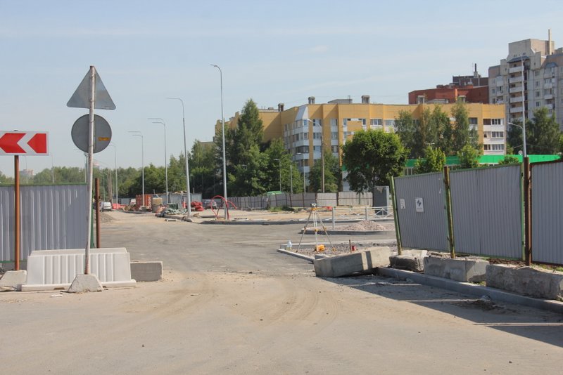 Новые ограничения движения введут сразу в восьми районах Петербурга