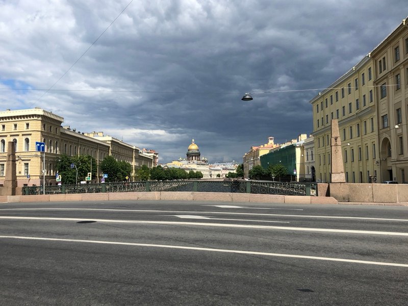 Восстановлено ограждение на Поцелуевом мосту в Петербурге