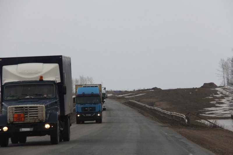 По дорогам Кузбасса ограничат движение большегрузов с 22 апреля