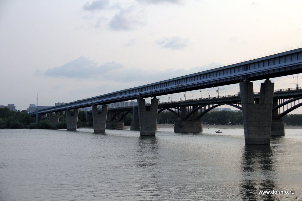 коммунальный мост новосиб + метромост.JPG