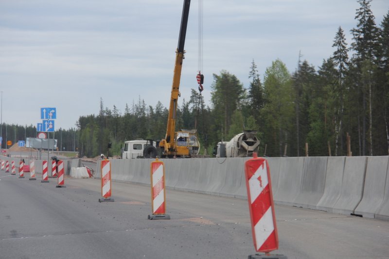 На дороге Советская Гавань - Ванино в Хабаровском крае ремонтируют мосты
